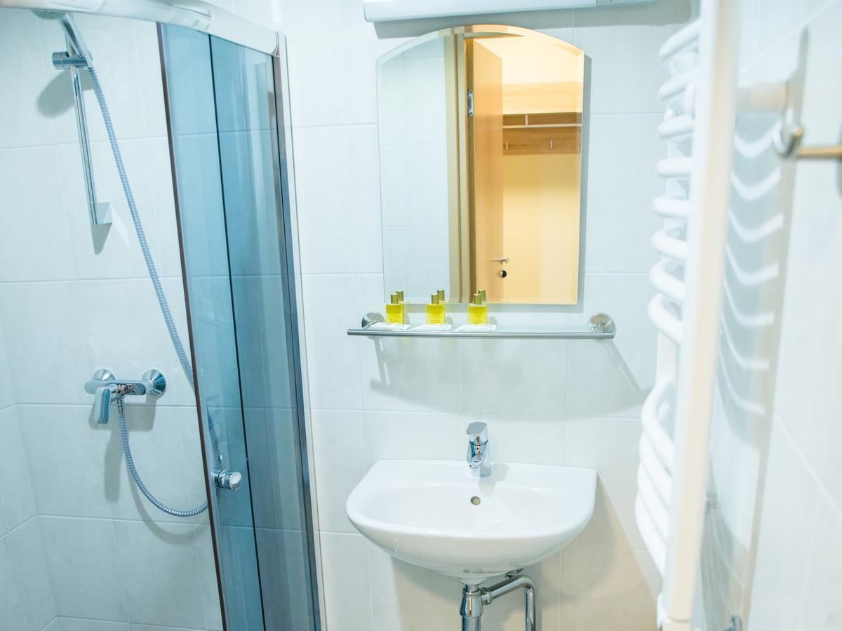 Ankur Hotell Mustvee Exterior photo